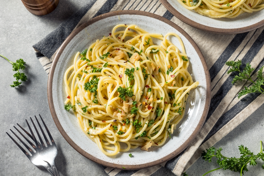 Pasta Aglio Olio Sederhana untuk Makan Malam